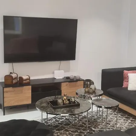 4 Bedroom Fully Renovated Prestige Apartment *